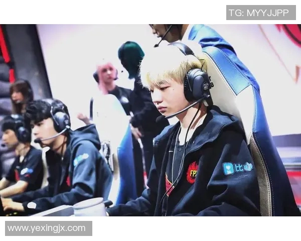 电竞实时数据更新FPX战队英雄联盟状态排行榜荣登第十名引发热议