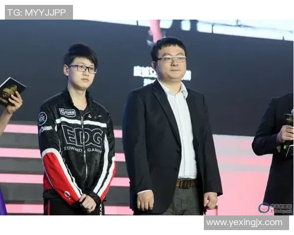 赵丽专访回顾英雄联盟S15赛季的电竞历程与个人成长故事